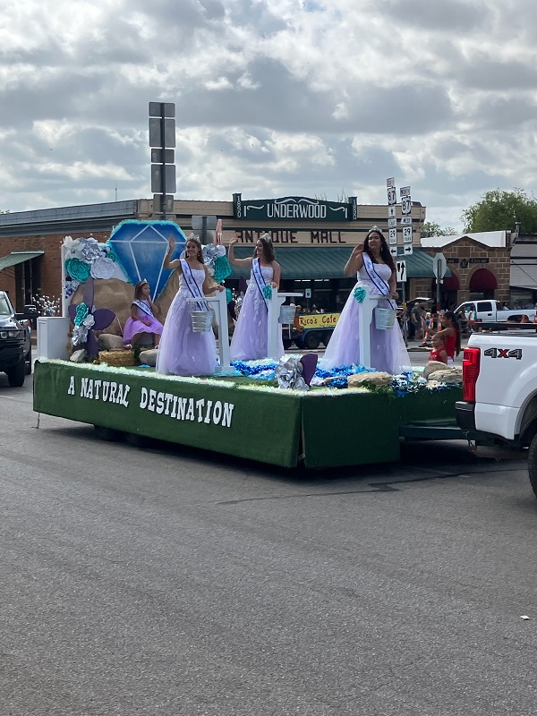 Mason Roundup Festival Parade