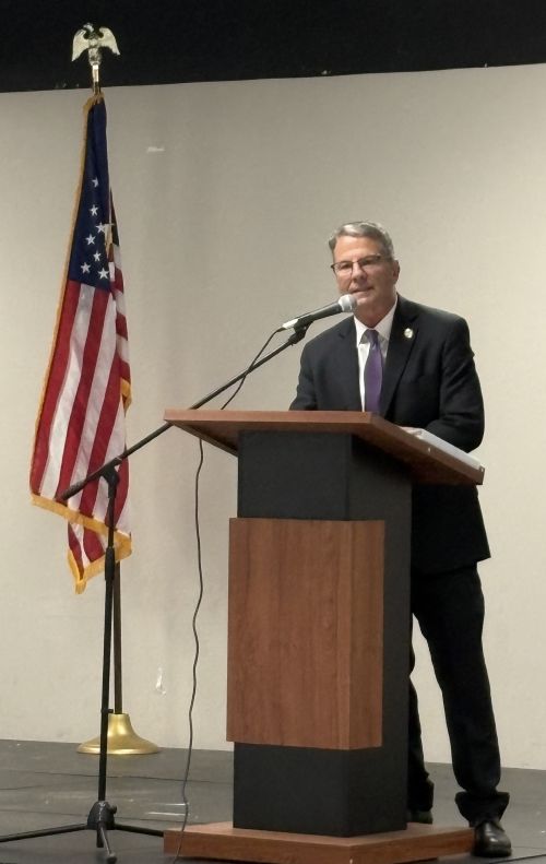Perry Focuses on Water, Power and Growth During Brady Town Hall